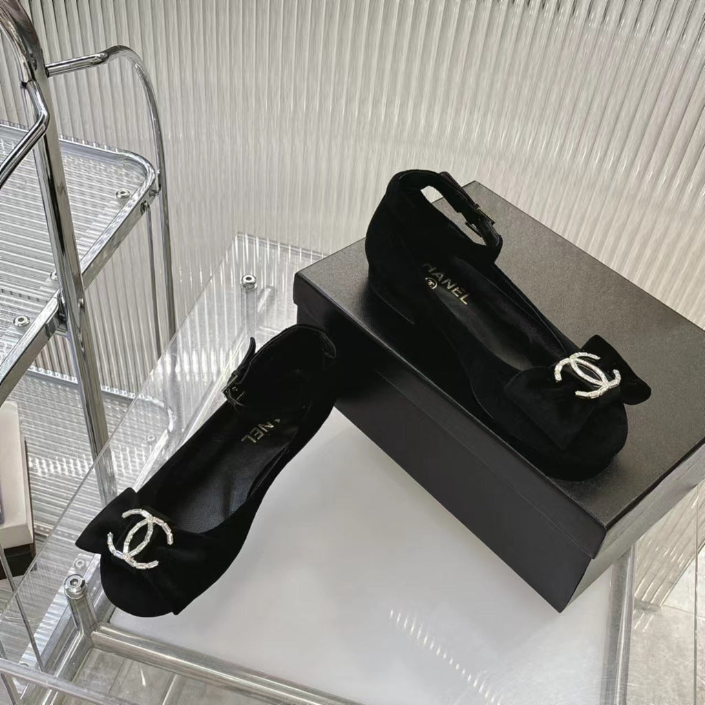 CHANEL BOW MARY JANE SHOES IN BLACK VELVET