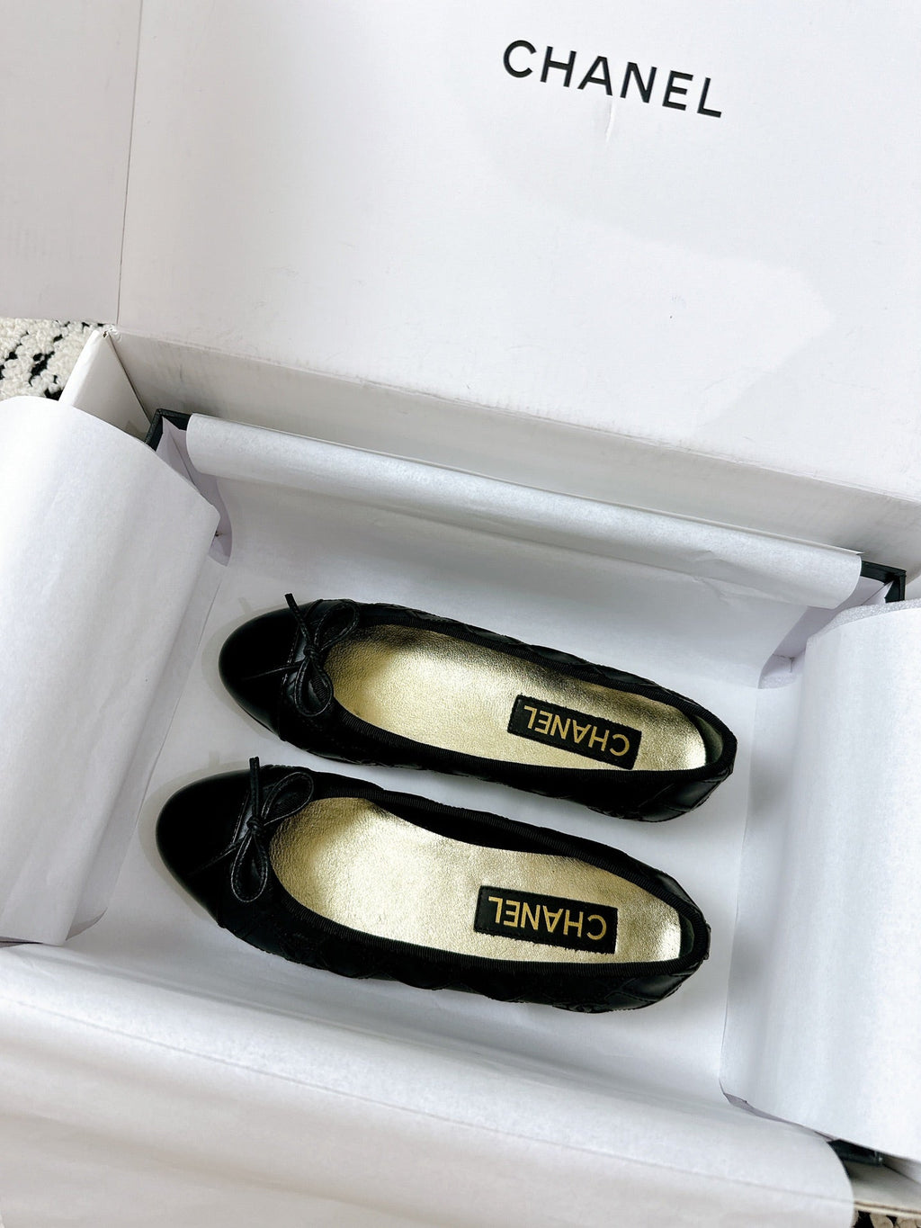CHANEL BALLET FLATS BOW IN BLACK CALFSKIN QUILTED