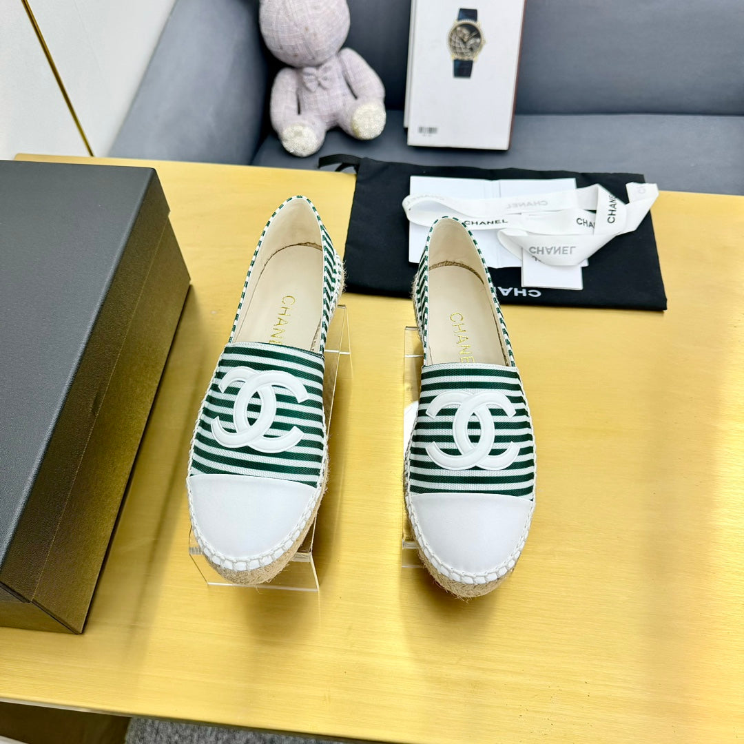 CHANEL SLIP-ON 25S IN DARK GREEN AND WHITE FABRIC WITH STRIPED PATTERN